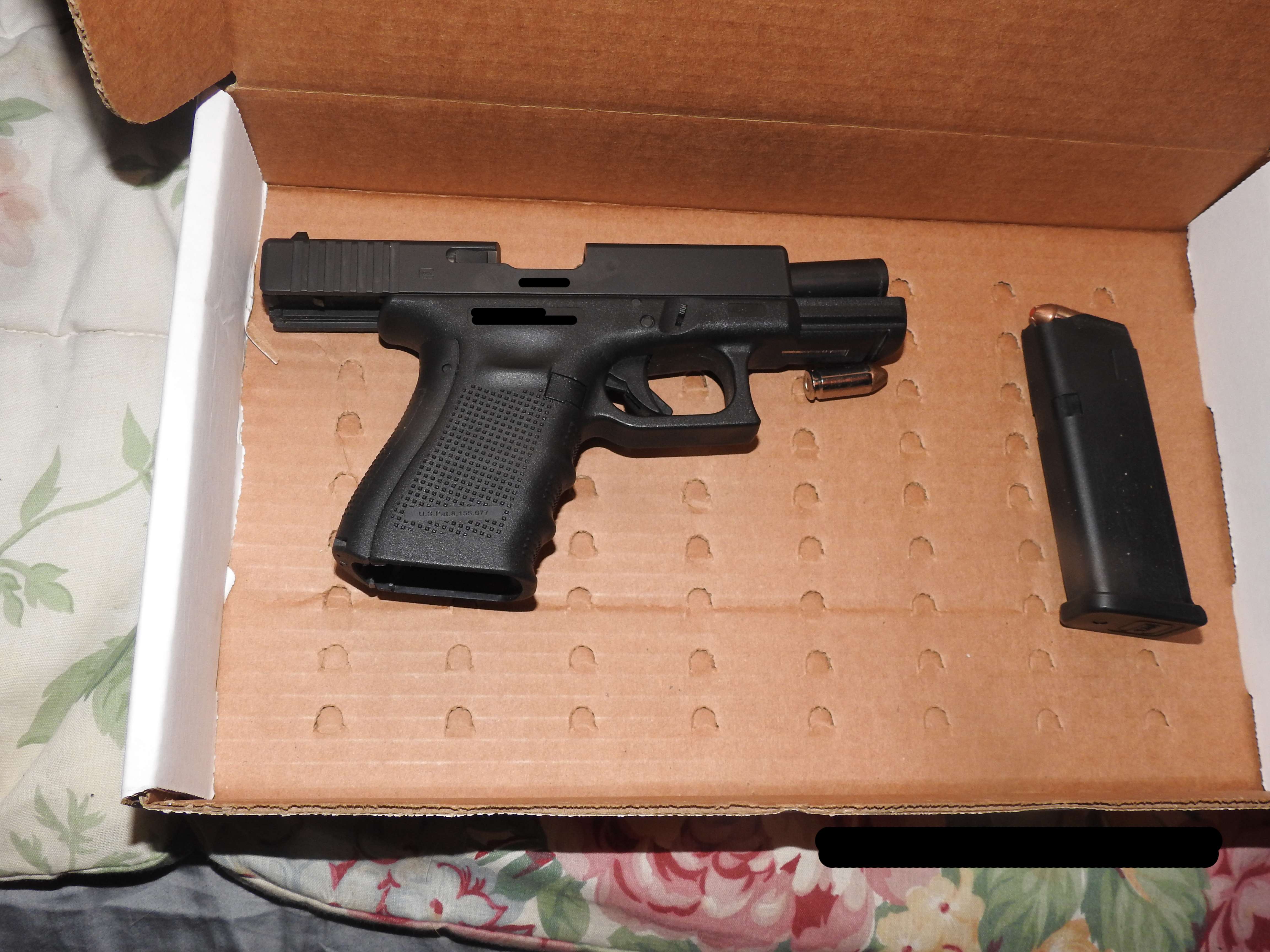 Police arrest five, including Toronto youths, and seize loaded handgun